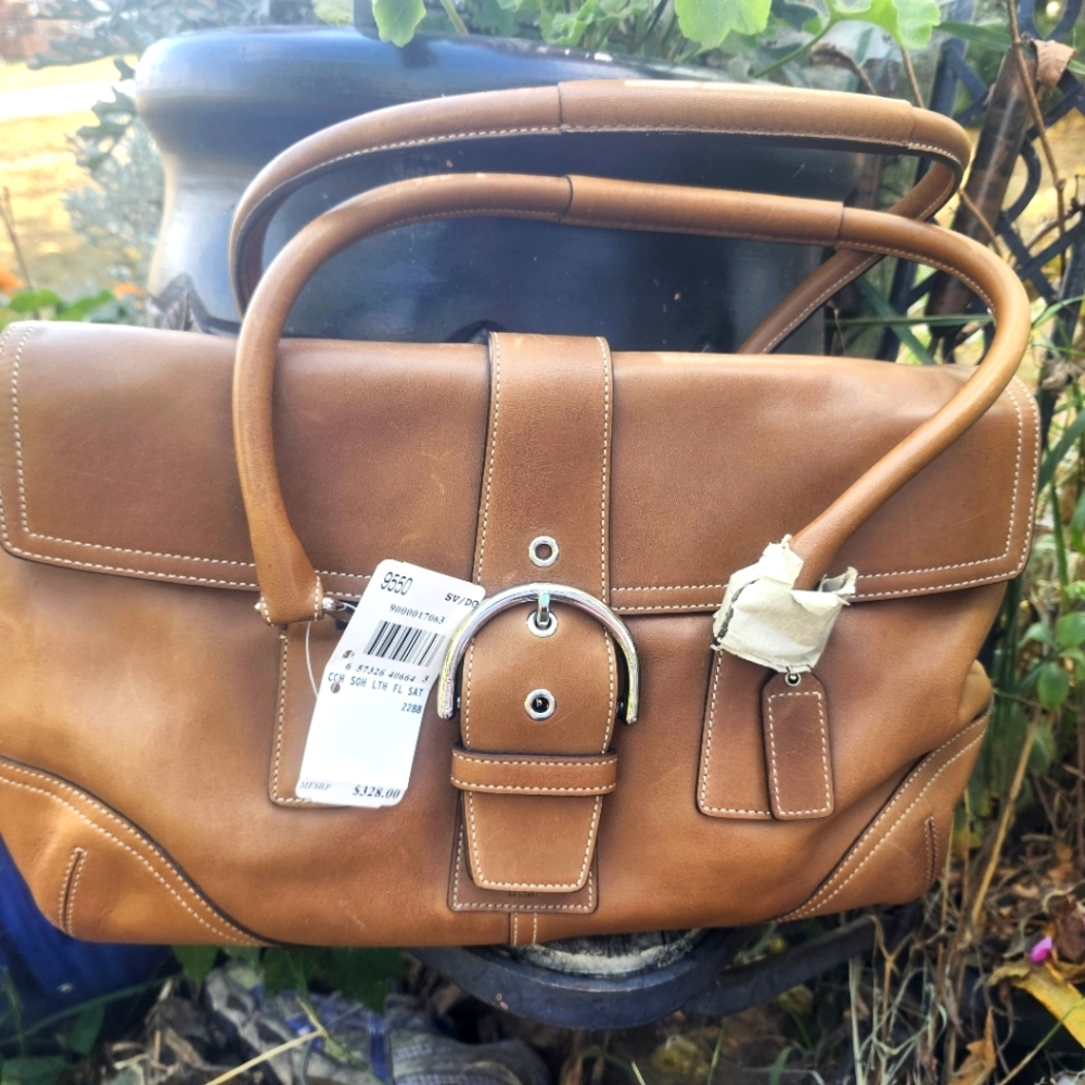 Coach leather purse